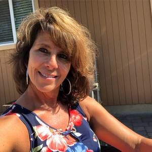 Meet your Posher, Joann